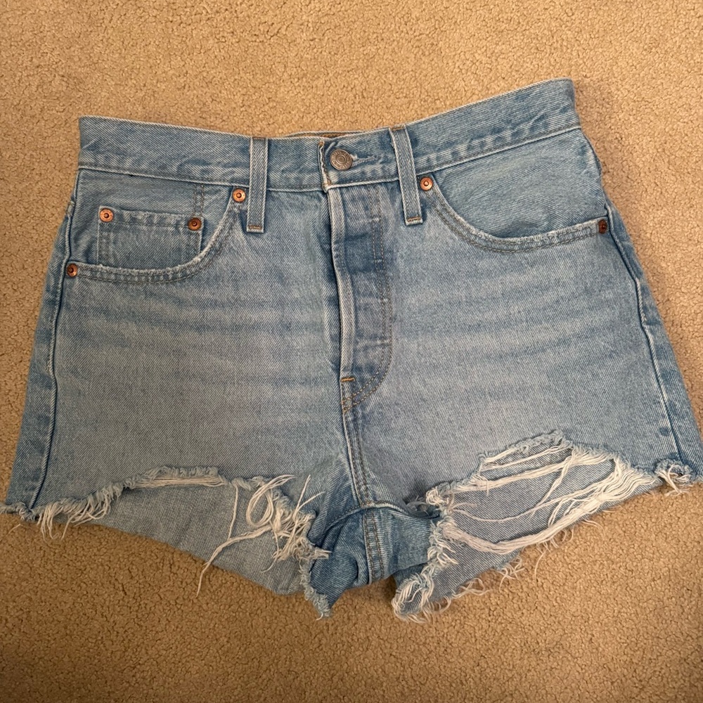 Levi’s Women’s Jean Shorts Size 27